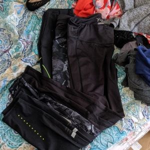 Bundle of 3 leggings